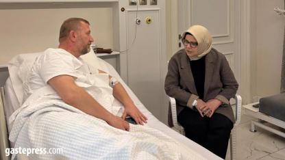 Ayşe Böhürler’den Ameliyat Olan Deniz Mustafa Çağan’a Geçmiş Olsun Ziyareti!