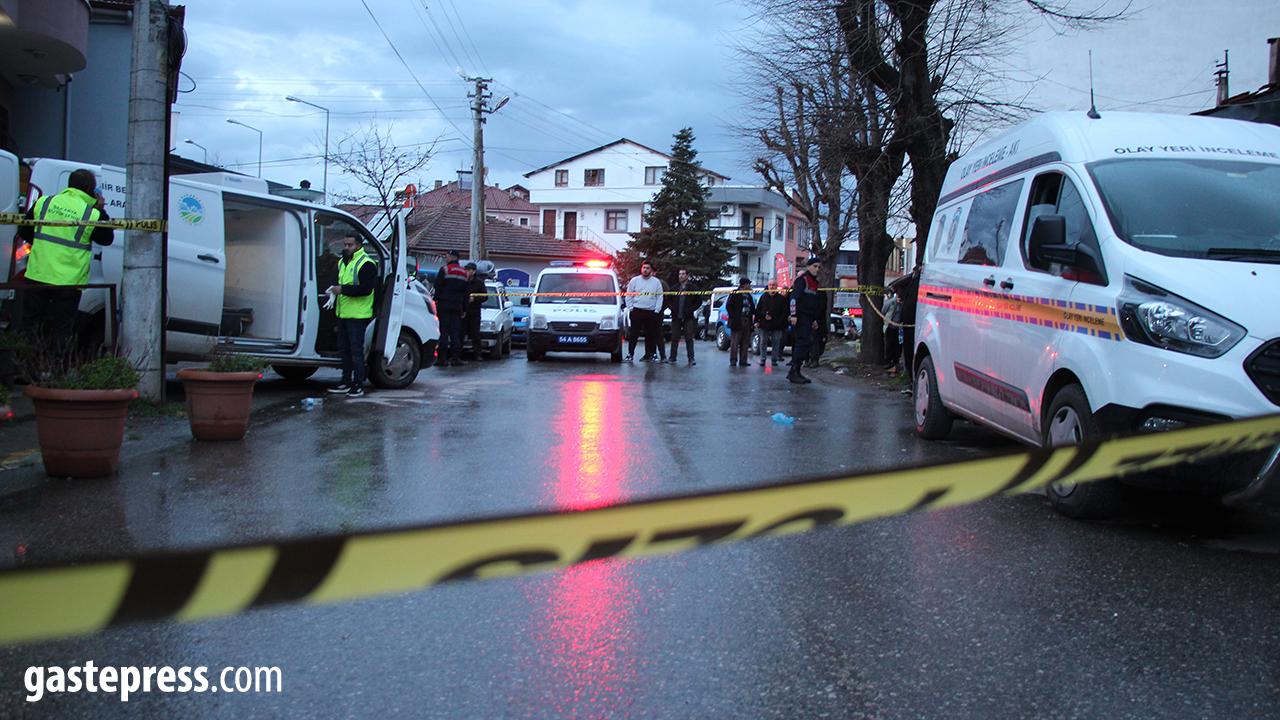 Emekli Polis Dehşet Saçtı: Eşini ve MHP İlçe Başkanını Öldürdü!