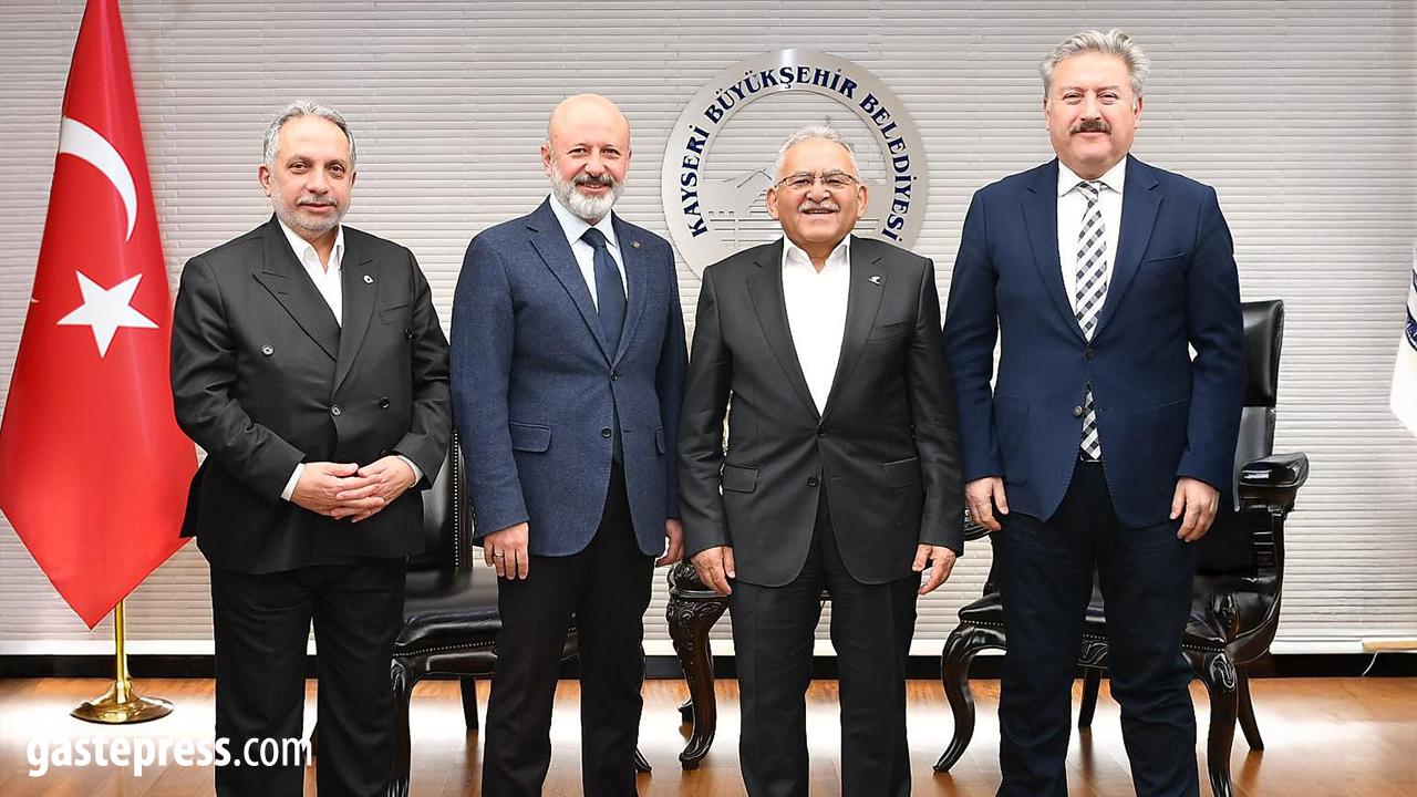 Kayseri Büyükşehir Belediyesi’nde Toplu İş Sözleşmeleri Uzlaşıyla İmzalandı!