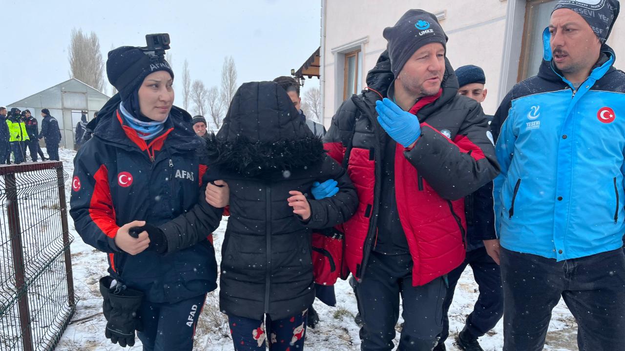 Kayseri’de 17 Yaşındaki İlknur 25 Saat Sonra Bulundu!