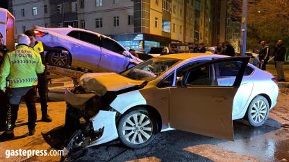 Kaza sonrası sürücü kaçtı, yakını yerine geçmeye çalıştı!