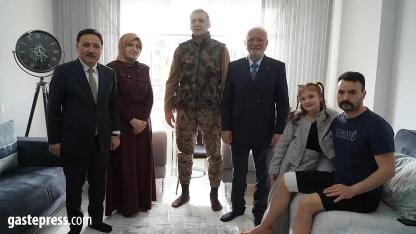 Mustafa Elitaş’tan Kayseri’de Yaralı Polise Ziyaret!