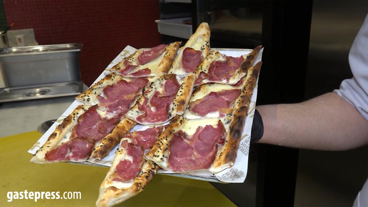 Ramazan’da Pastırmalı Pide İftara Damga Vuruyor!