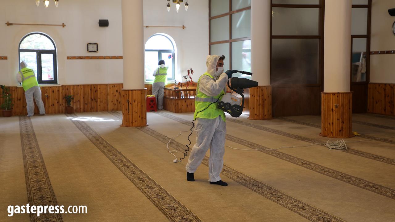 Talas'ın camilerinde Ramazan'a özel temizlik!