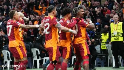 Aslan’dan Dev Darbe! Galatasaray, Liverpool’u Tek Golle Devirdi!