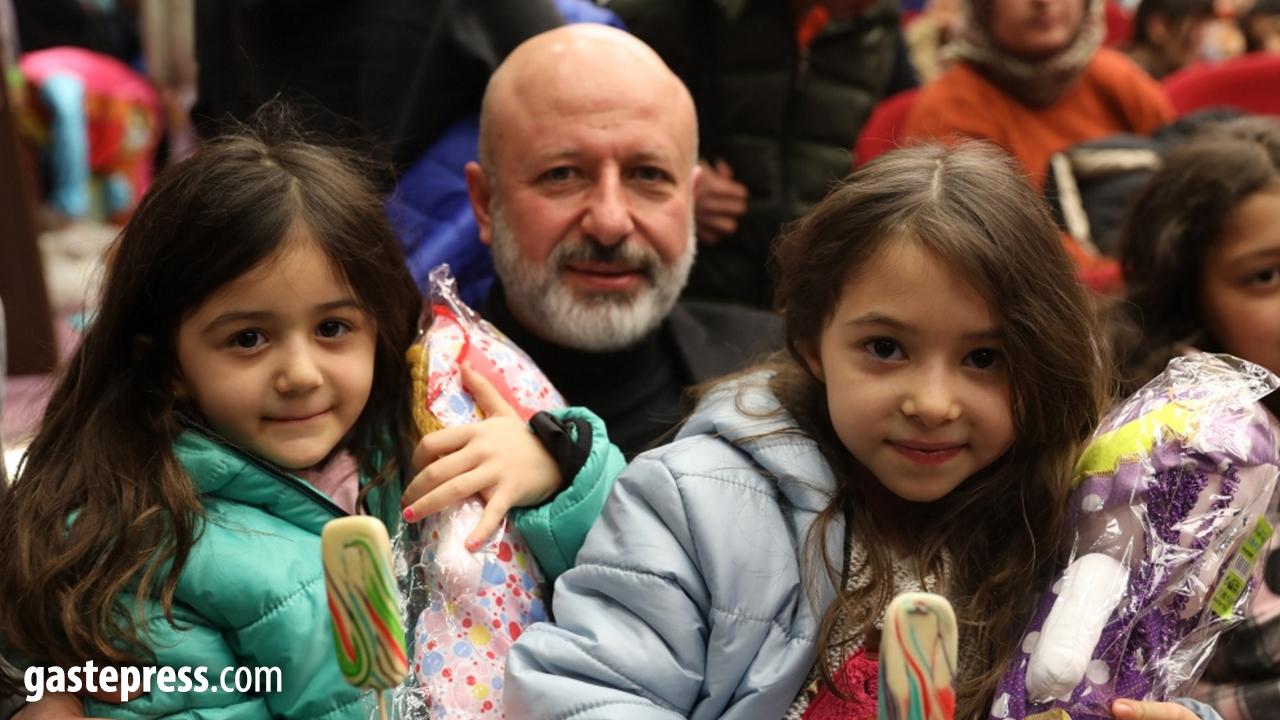 Başkan Çolakbayrakdar: "En Kıymetli Hazinemiz Çocuklarımızın Gülümsemesidir"