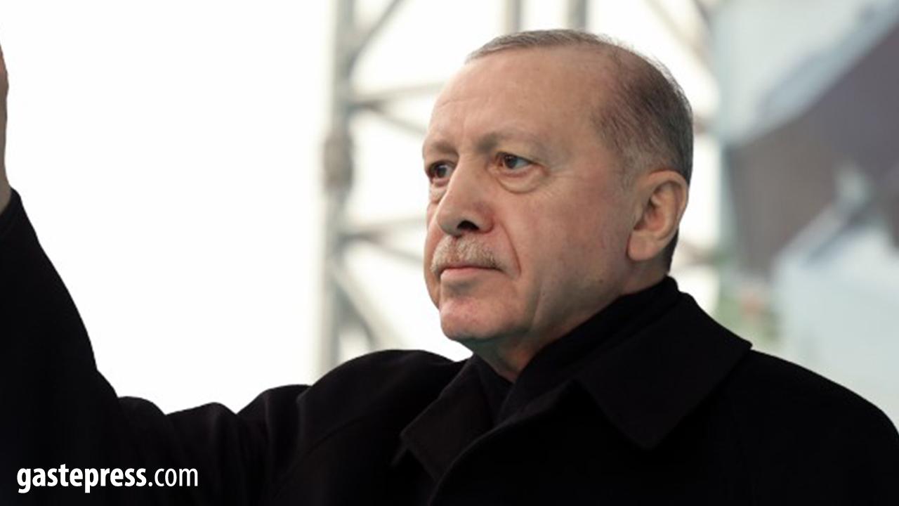 Erdoğan: “Etrafımızda füzeler uçuşuyor, ana muhalefetin umrunda değil”