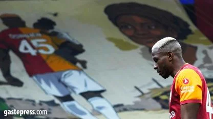 Galatasaray taraftarından Victor Osimhen'e özel koreografi!