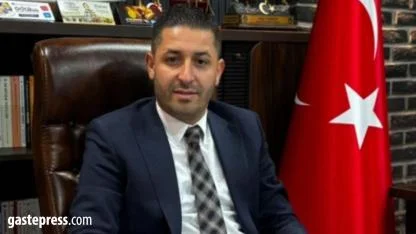 Halit Yağmur’dan Zafer Partisi’ne: “Siyaset mi yapıyorsunuz, sıra numarası mı dağıtıyorsunuz?”