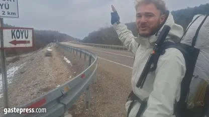 Japonya'ya ulaşmak için Almanya’dan yola çıkan gezgin 6 aydır yürüyor!