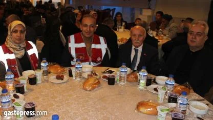 Kayseri Vakıflar Bölge Müdürlüğü'nden her gün 2 bin 500 kişilik iftar yemeği!