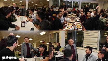 Kayseri Valisi Gökmen Çiçek öğrencilerle sahur yaptı!