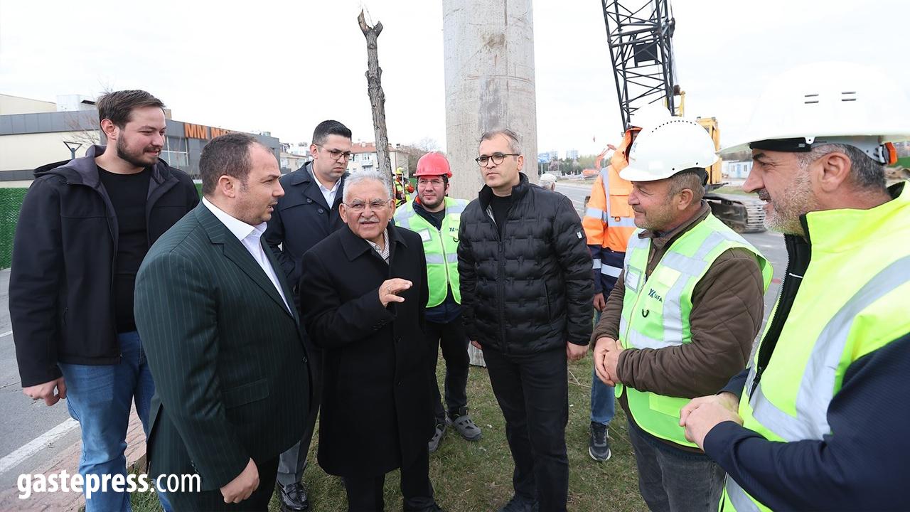 Kayseri’de Kartal Kavşağı’nda Yoğun Mesai: Başkan Büyükkılıç Çalışmaları Yerinde İnceledi!