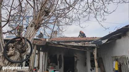 Kayseri'de müstakil evde yangın: 6 aylık bebek hastaneye kaldırıldı!