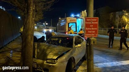 Kayseri’de Otomobil Ağaca Çarptı: 2 Yaralı!