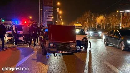 Kayseri’de otomobiller çarpıştı: 1 yaralı!