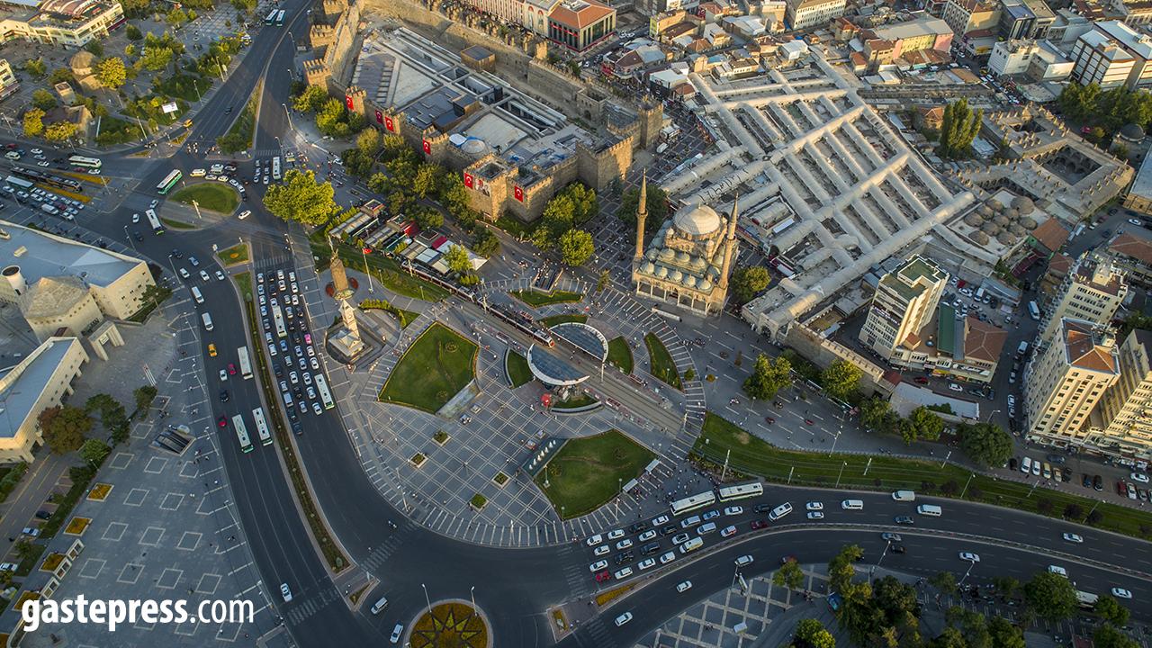 Kayseri’de Ramazan Bayramı Önlemleri Tamamlandı: Ulaşım Ücretsiz, Zabıta 7/24 Görevde