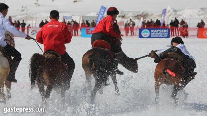 Kökbörü Oyunları Erciyes 2026 nefes kesti!