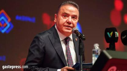 Muhittin Böcek cezaevinden seslendi: 'Düz yaşayacağız, düz yürüyeceğiz, dik duracağız!'