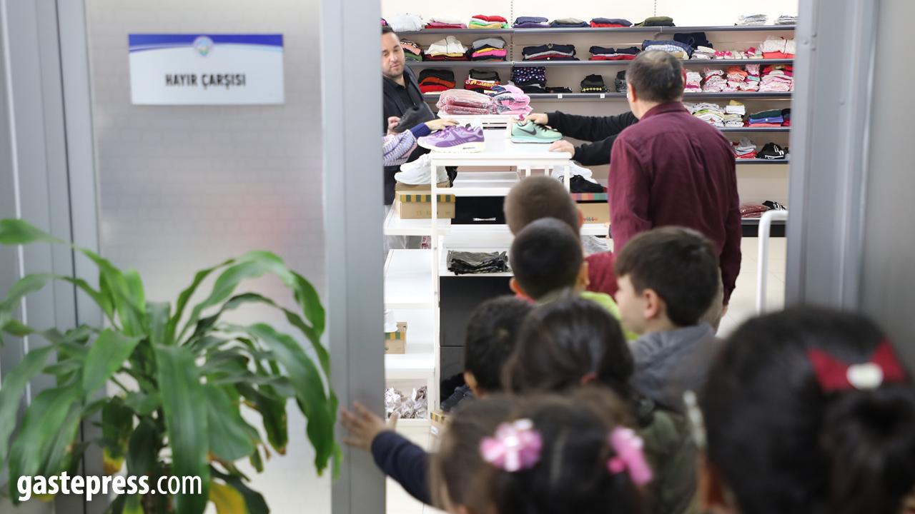 Öksüz ve yetimlerin bayramlıkları yine Talas Belediyesi’nden!