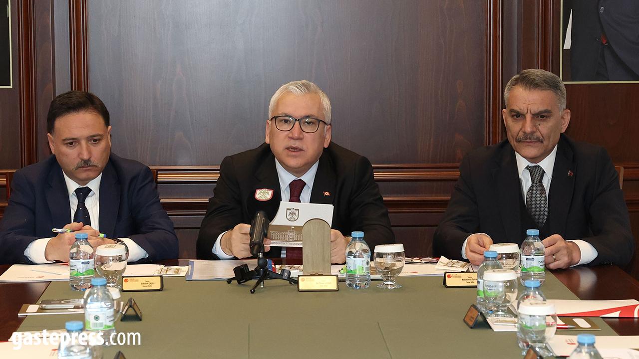 Sivas’ta kritik toplantı: Kayseri Valisi de katıldı!