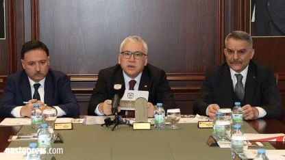 Sivas’ta kritik toplantı: Kayseri Valisi de katıldı!