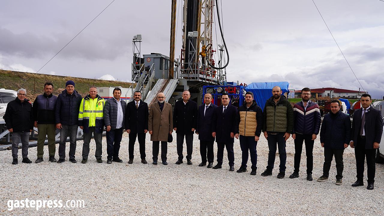 Vekil Cıngı, Kayseri’de Jeotermal Kaynaklı Sera Organize Tarım Bölgesini Ziyaret Etti!