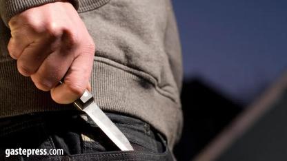 Ablaları ve erkek arkadaşını hastanede bıçaklayan 3 kardeş adliyeye sevk edildi!