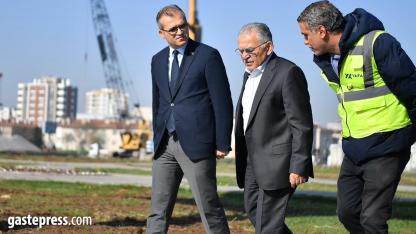 Başkan Büyükkılıç’tan Kartal Katlı Kavşağı’na yakın takip: "Verimli bir şekilde çalışmalar sürüyor"