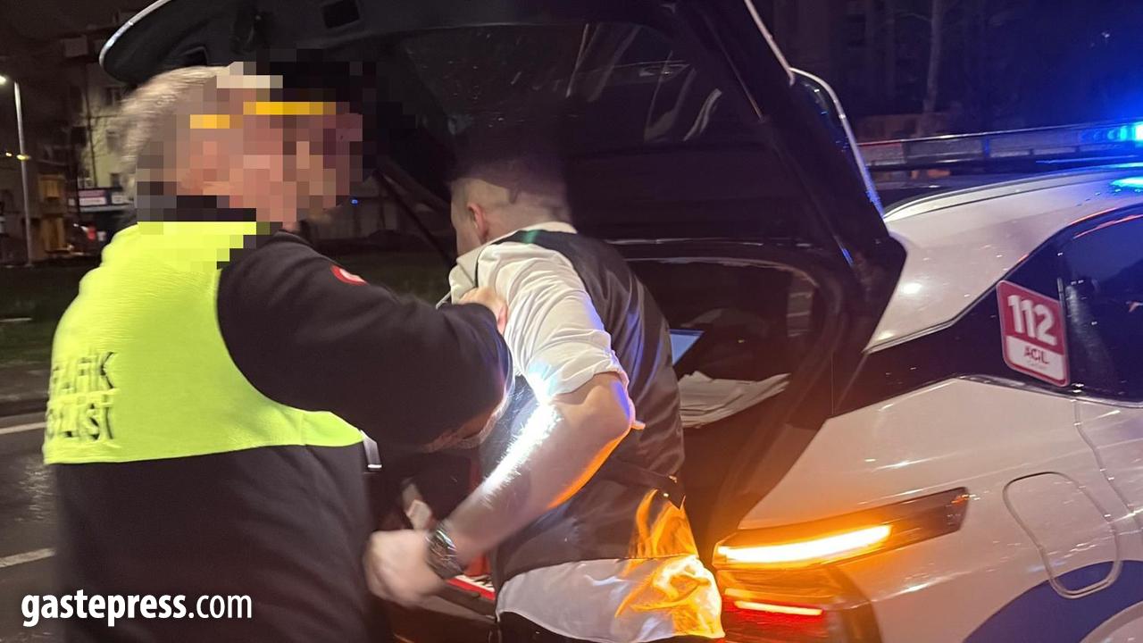 Ceza yiyen alkollü sürücü ekiplere önce ‘teşekkür’ etti, sonra zorluk çıkardı!