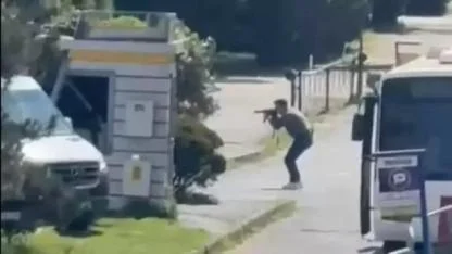 İstanbul Levent’te Konsolosluk Önünde Silahlı Çatışma: 1 Polis Yaralı, 3 Saldırgan Etkisiz Hale Getirildi!