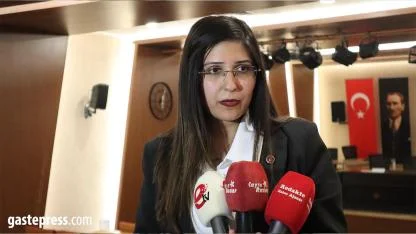 İYİ Partili Hadiye Hakkomaz: “Belediyenin 23 Dairelik Zarar Kaybı Var”