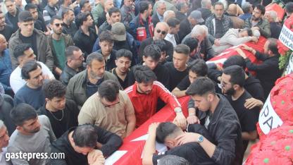 Kahramanmaraş okul katliamına ağlıyor! 9 öğrenci ve öğretmenin cenazesi kahretti!