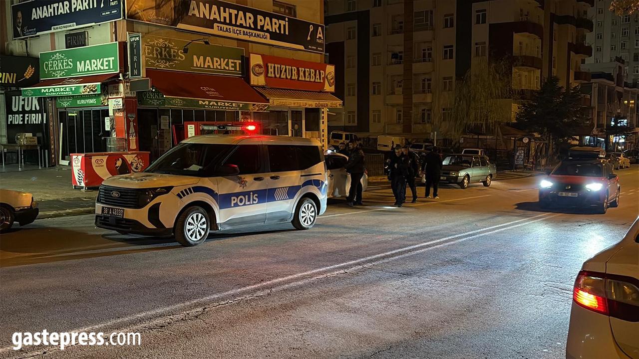 Kayseri’de İki Grup Arasında Bıçaklı Kavga: 2 Yaralı!