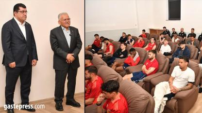 Kayseri’de kritik maç öncesi moral ziyareti!