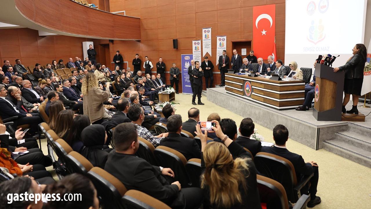 Kayseri’de “Sensiz Olmaz” Projesi Tanıtıldı: Çocukların Korunmasına Yönelik Yeni Adım!