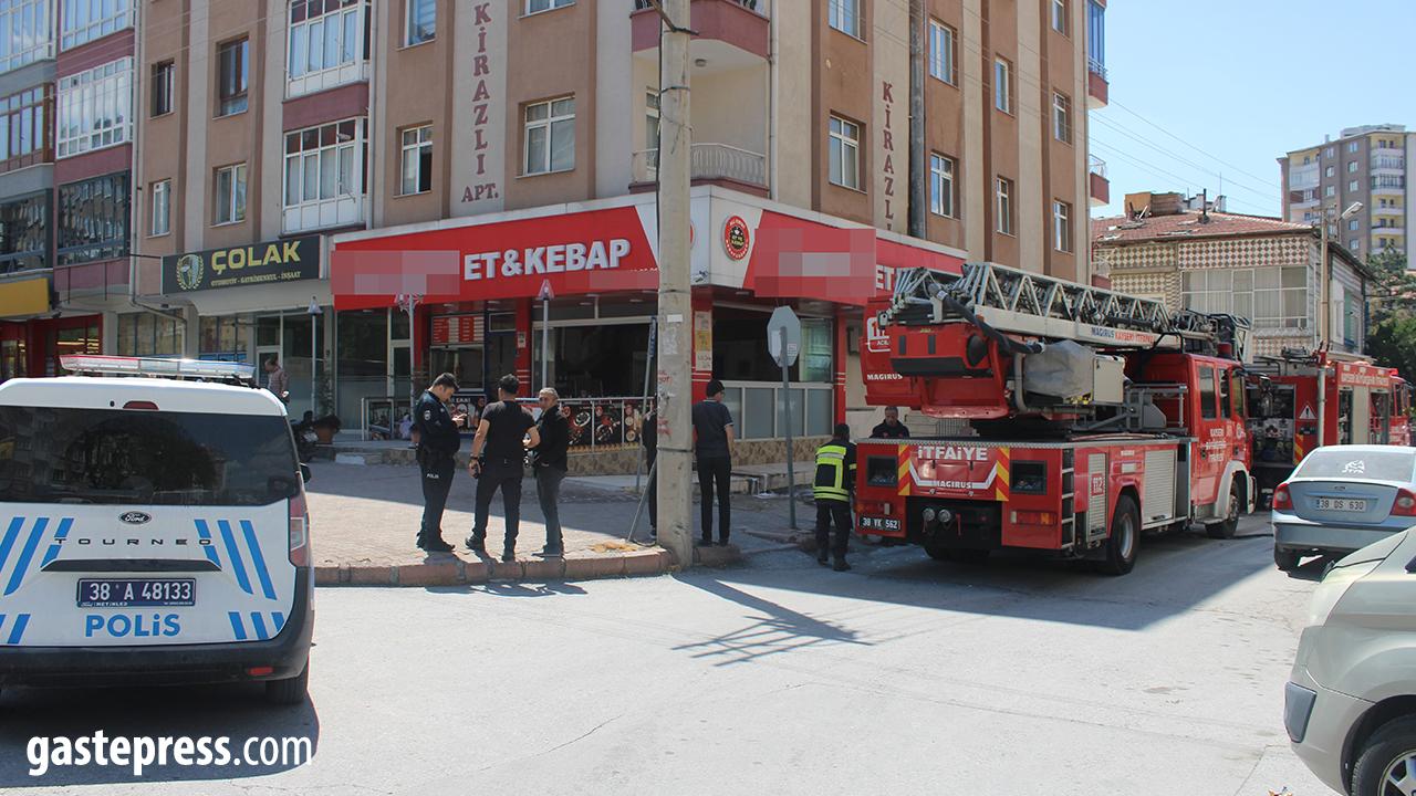 Lokantanın bacasında çıkan yangın söndürüldü!