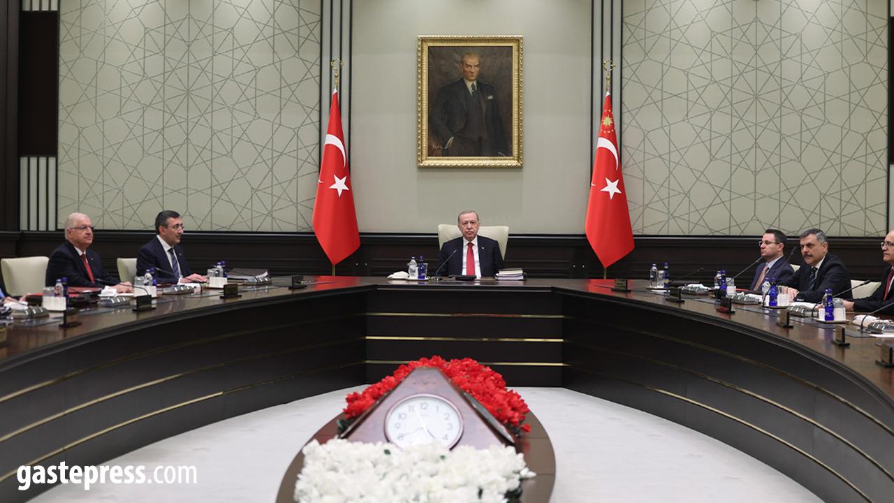 MGK Bildirisi: “Terör, Milletimizin Gündeminden Geri Dönmemek Üzere Çıkarılacak”