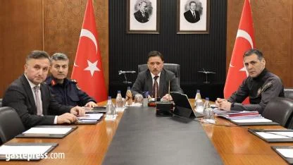 Vali Çiçek ve beraberindeki heyet “Okul Güvenliği” toplantısına katıldı!