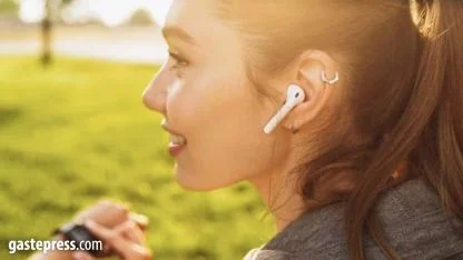 Yabancı dil sorununa son! Kablosuz kulaklıklar artık çeviri yapacaklar...
