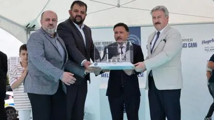 Melikgazi’de Osman-Fatma Fırıncı Cami ibadete açıldı!