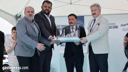 Melikgazi’de Osman-Fatma Fırıncı Cami ibadete açıldı!