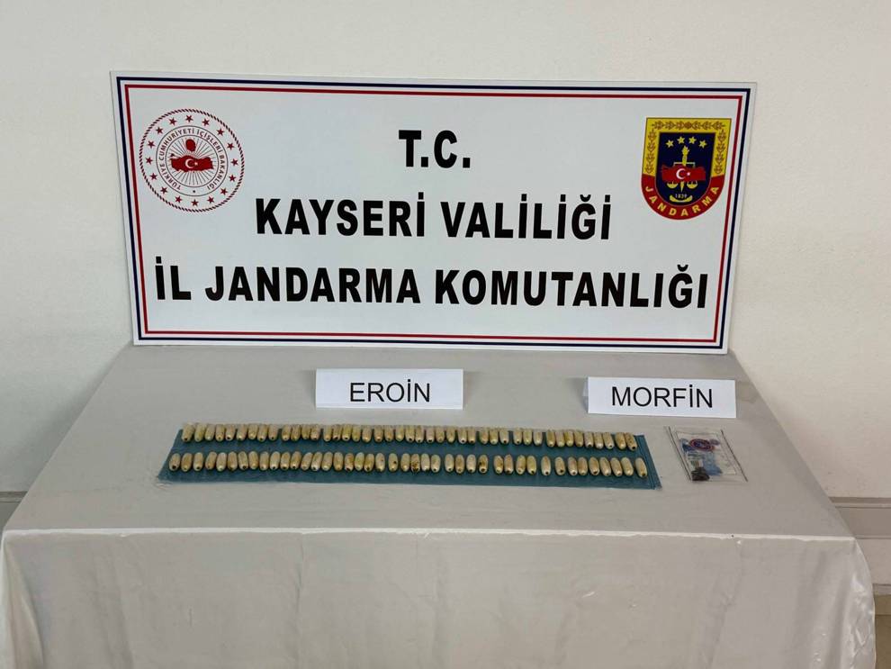 Mide ve bağırsaklarından uyuşturucu çıktı!