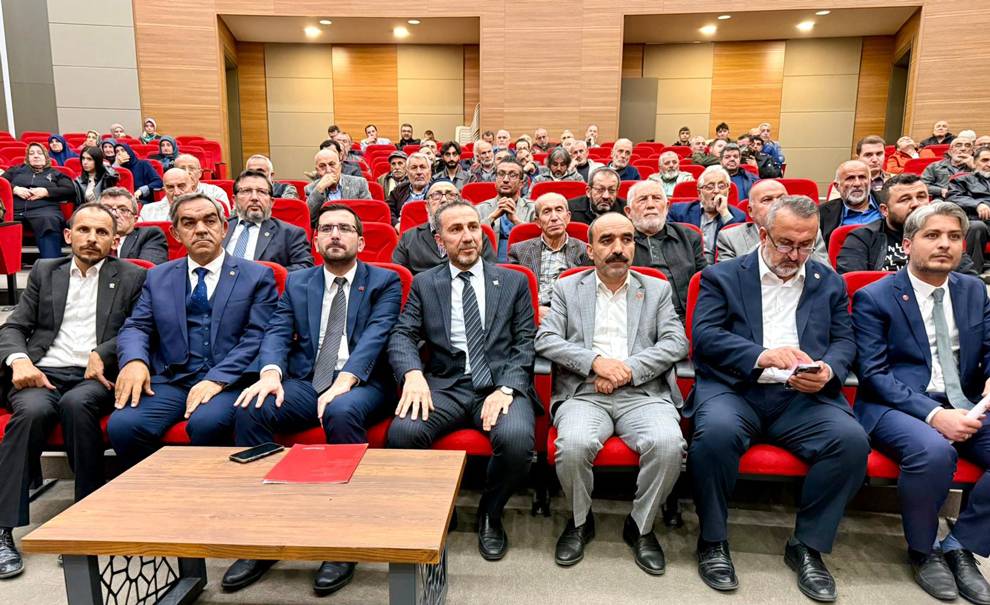 Erdal Altun’dan Davutoğlu’na Sert Sözler: “Siyaset Hatıralar Albümü Değildir”