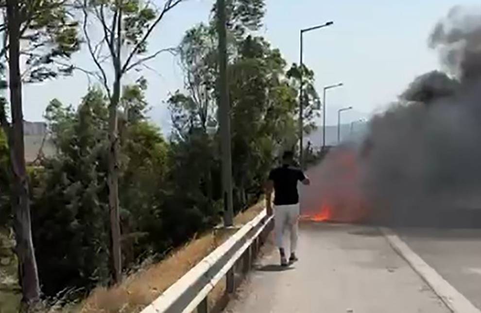 Elektrikli kabus: 18 milyonluk Porsche alev aldı, iş adamı canını zor kurtardı!