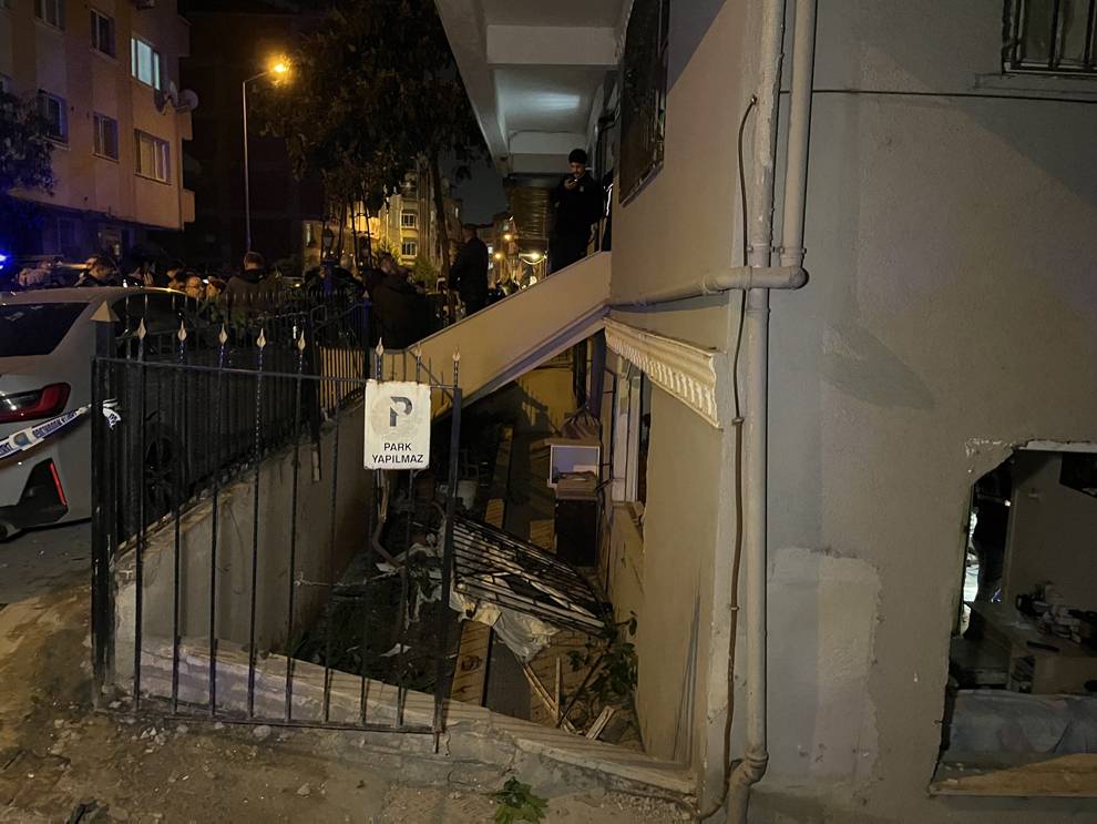 Güngören’de bodrum katta patlama: 2 kişi yaralandı!