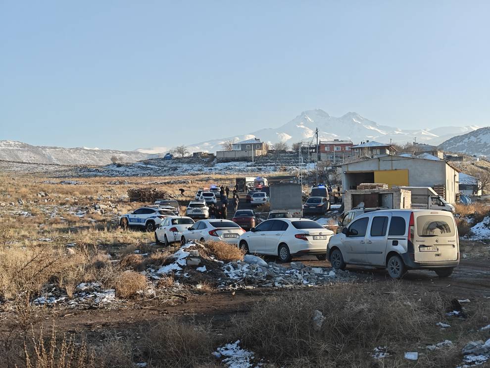 Kayseri'de çıkan silahlı kavgada 1 kişi öldü 2 kişi yaralandı!