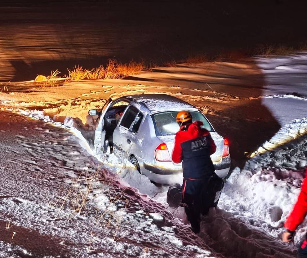 Kayseri'de mahsur kalan 117 kişi kurtarıldı!