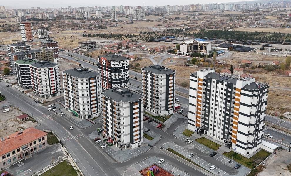 Melikgazi’nin kazandıran finans modeli ‘kazan kazan’, birçok ailenin ev sahibi olmasını kolaylaştırdı!